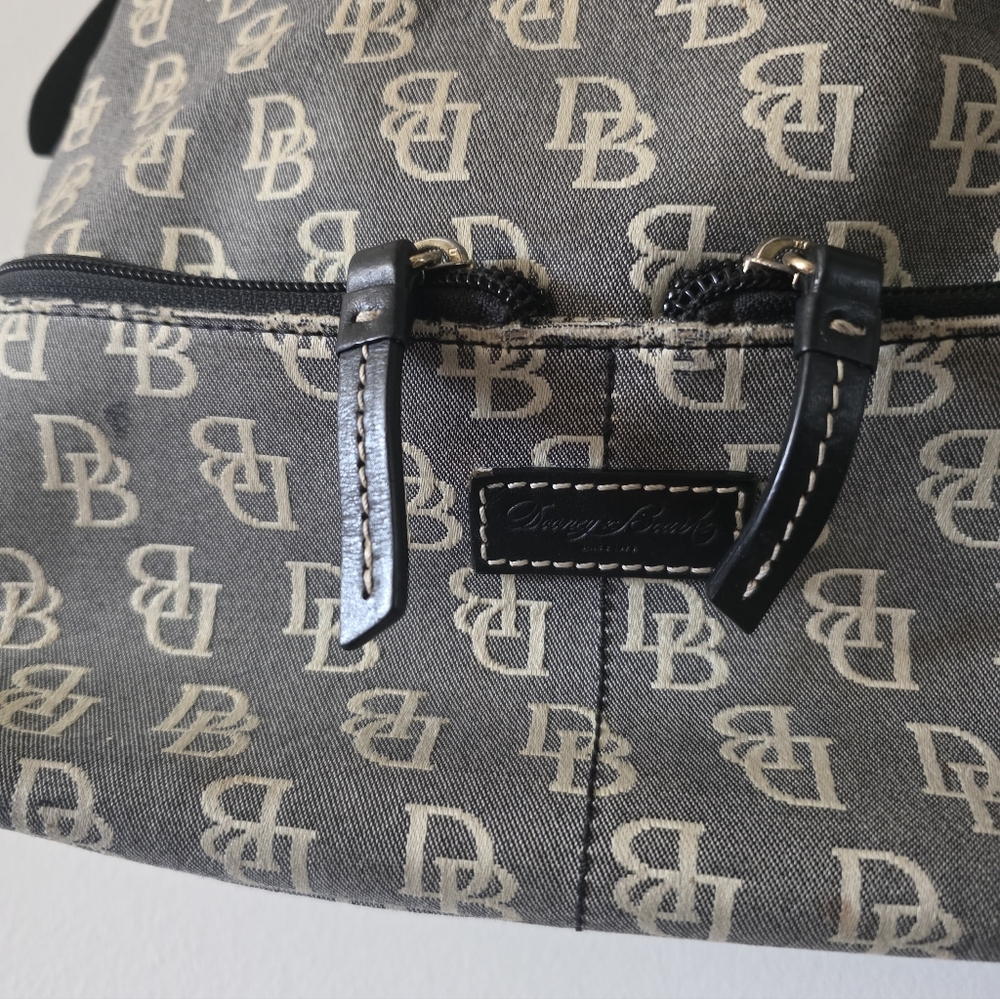 Y2k Dooney And Bourke Shoulder Bag Monogram Print Gray Cream Black Preppy Chic - Picture 3 of 11